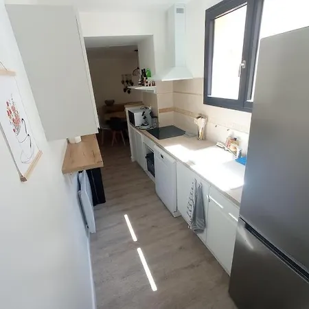 Maison Des Cordeliers Nyaraló Valréas